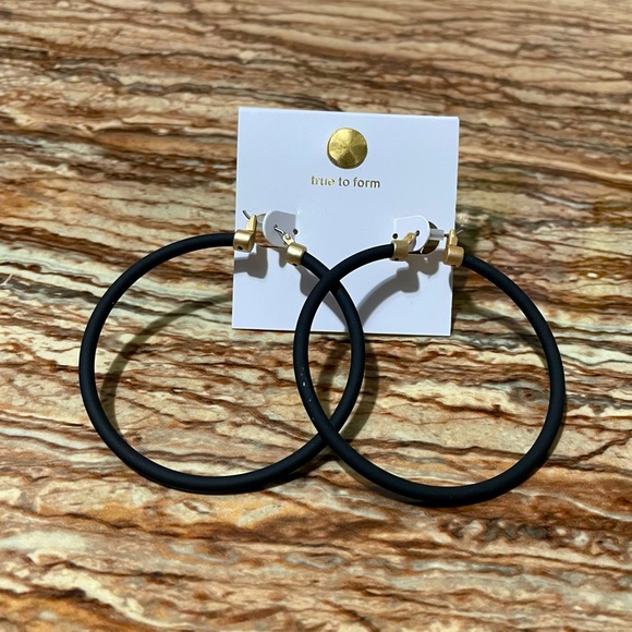 True To Form - Picture 9 of 14